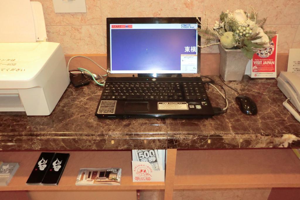 Toyoko Inn Tokyo Shinagawa-Eki Takanawa-Guchi Zewnętrze zdjęcie