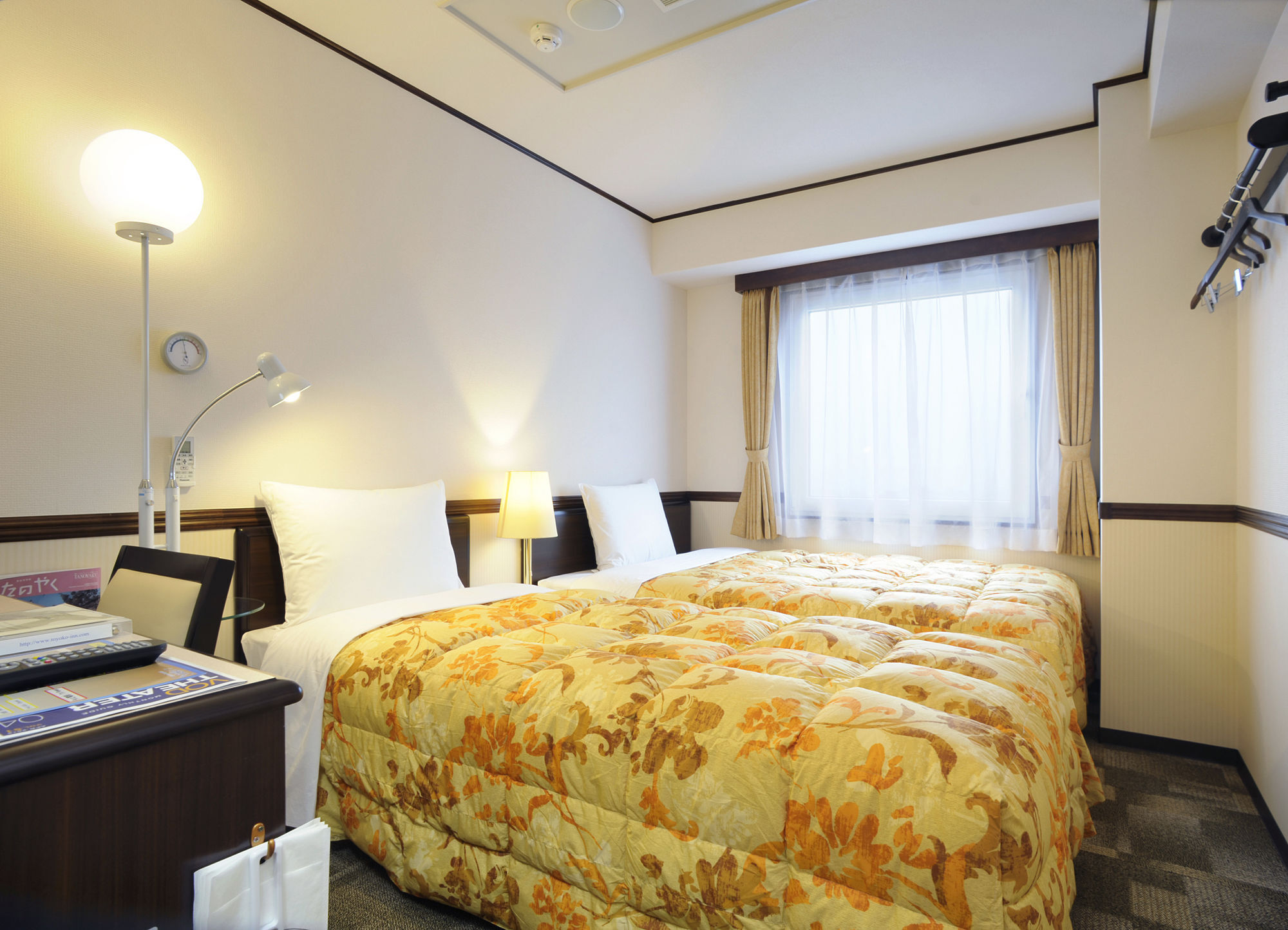 Toyoko Inn Tokyo Shinagawa-Eki Takanawa-Guchi Zewnętrze zdjęcie