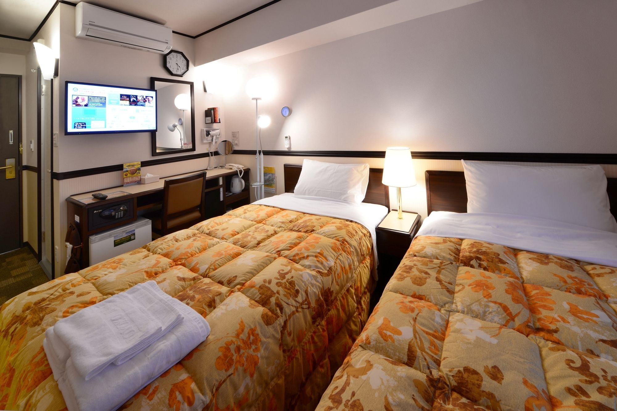 Toyoko Inn Tokyo Shinagawa-Eki Takanawa-Guchi Zewnętrze zdjęcie